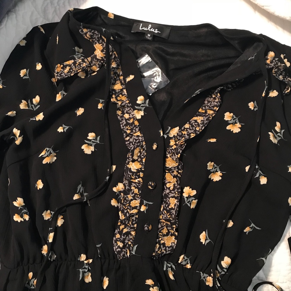 Black floral long sleeve Lulus dress - Picture 6 of 6